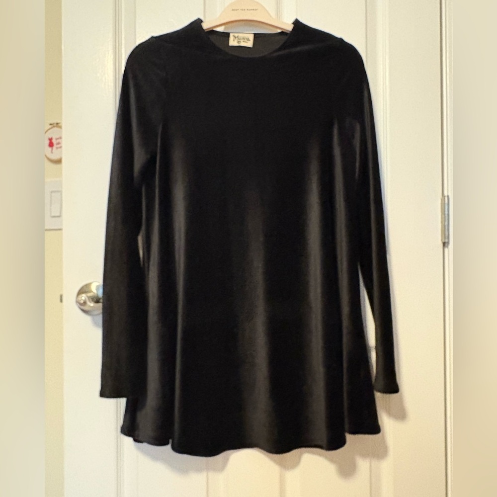 Show Me Your Mumu Black Velvet Long-Sleeve Swing Mini